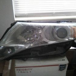 2009- 2013 Toyota Venza Headlamp