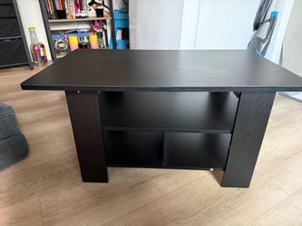 Small coffee table with 2 drawers