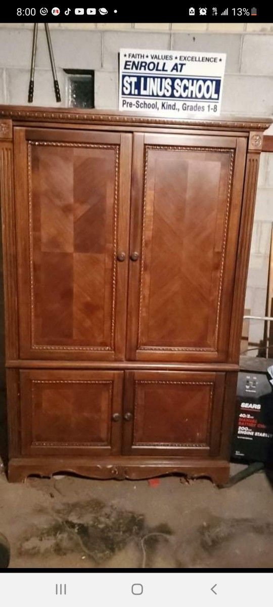 Armoire/ TV Stand