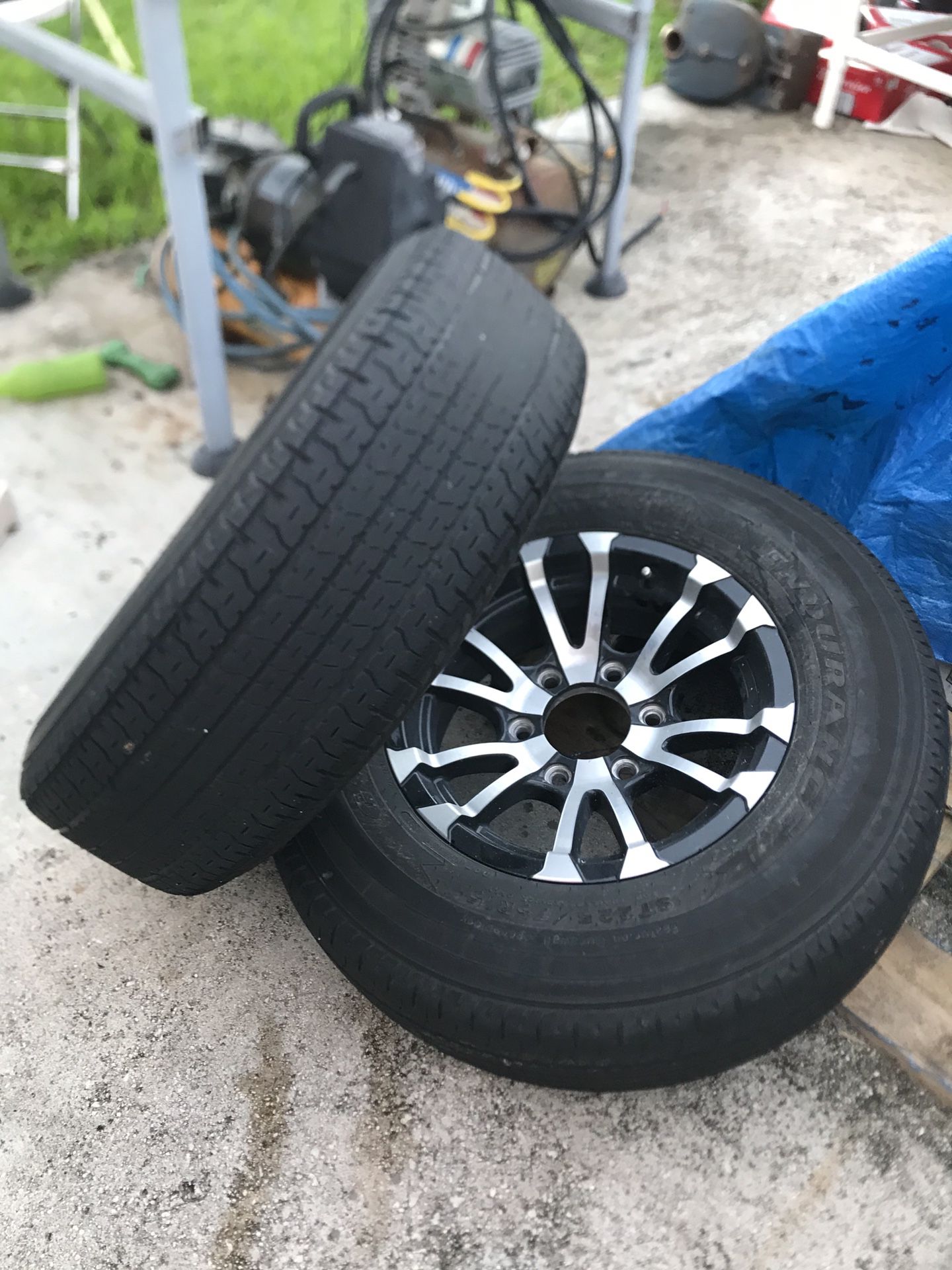 Trailer wheels and tires (offers)