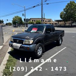 Toyota Tacoma XtraCab Prerunner