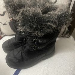 Kids. Girls. Boots Size 1. 