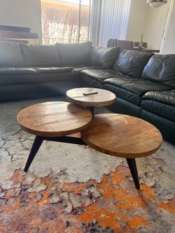 Modern Round Wood Coffee Table – Mid-Century Style