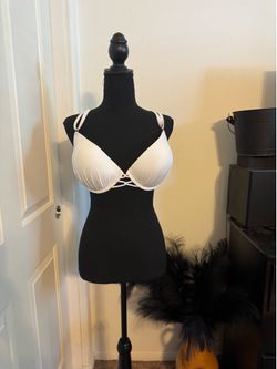 White bush up bikini top size 38D