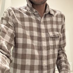 Vintage 90s Button Down Men’s PLAID Shirt LIGTH BROWN & White GAP SIZE SMALL