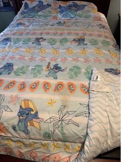 Queen size Disney LILO and Stitch comforter and pillow cases