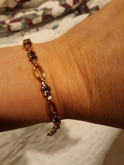 Iolite & white topaz bracelet