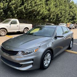 2018 KIA Optima