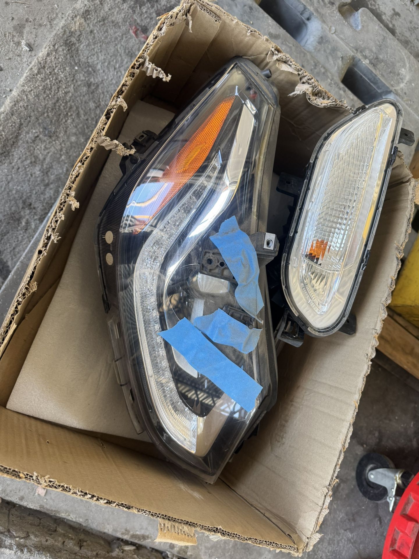 2020 Chevrolet Bolt Ev Right Headlight And Fog Lights