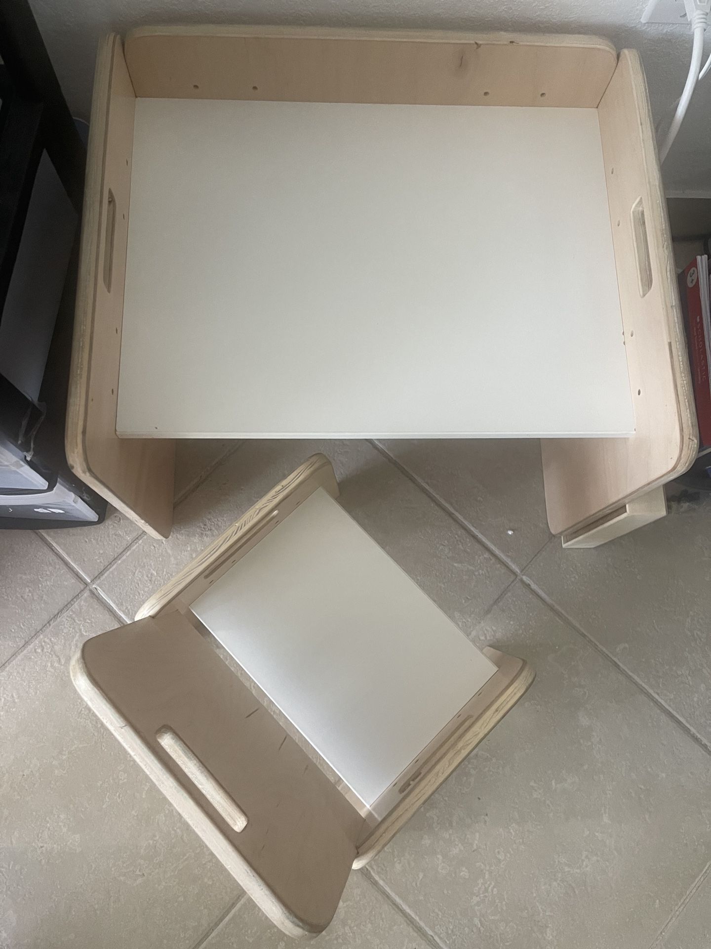 Montessori Wooden Desk 