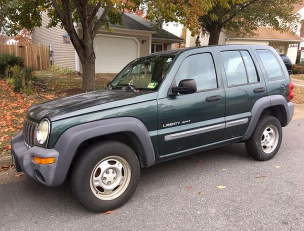 Jeep Liberty 2003 - 2.4L 5 Speed for Sale in Virginia Beach, VA - OfferUp
