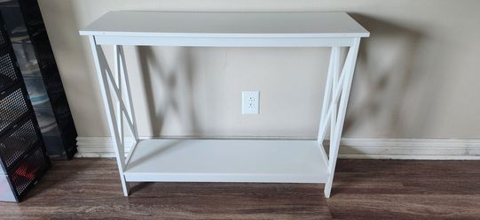 White Entrywall Table