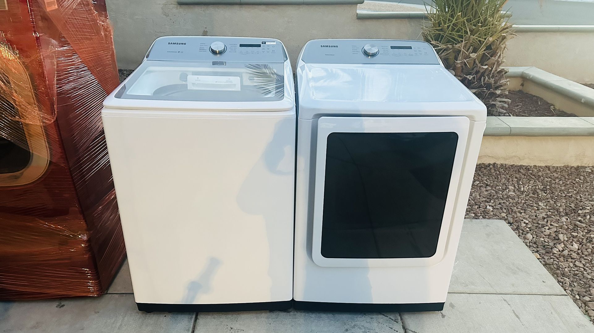 Samsung Washer And Dryer Set $599