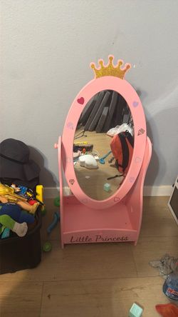 Little Princess Kids Vanity Mirror pick up only