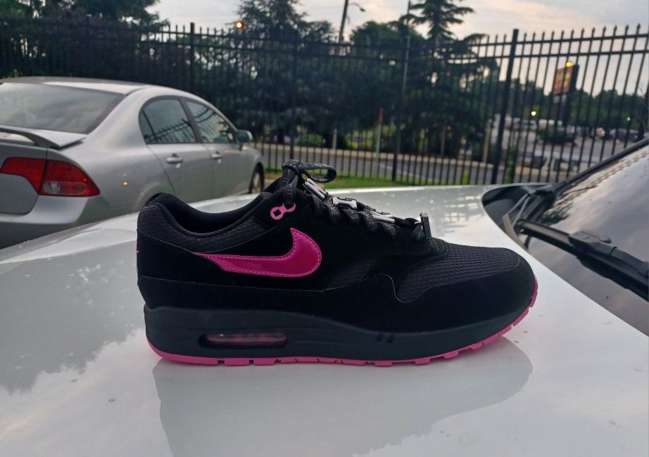 Brand New And Original Men's Nike Air Max's 1 Sneakers Sizes 10.5, And 12
