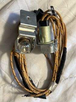NOS 1953–1954 Chevrolet OEM Under Dash Courtesy Light Assembly – Genuine GM – New