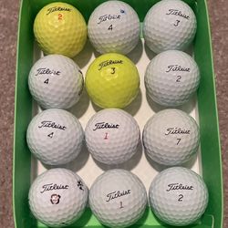 1 Dozen Of Titleist Golf Balls (6 Pro V1’s)