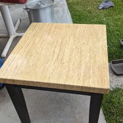 Coffee Table And Side Table 