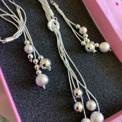Classy  Silver  Necklace with matching earrings  New  Jewelry set In the Box / Beautiful Shine  nice  dangling  sassy long  Earrings  🌿🌷🌿