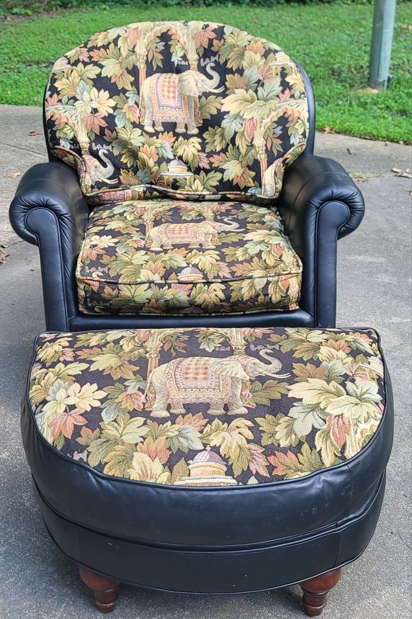 Chair With Ottoman