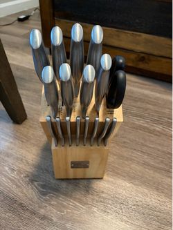 Emeril 17 piece knife set