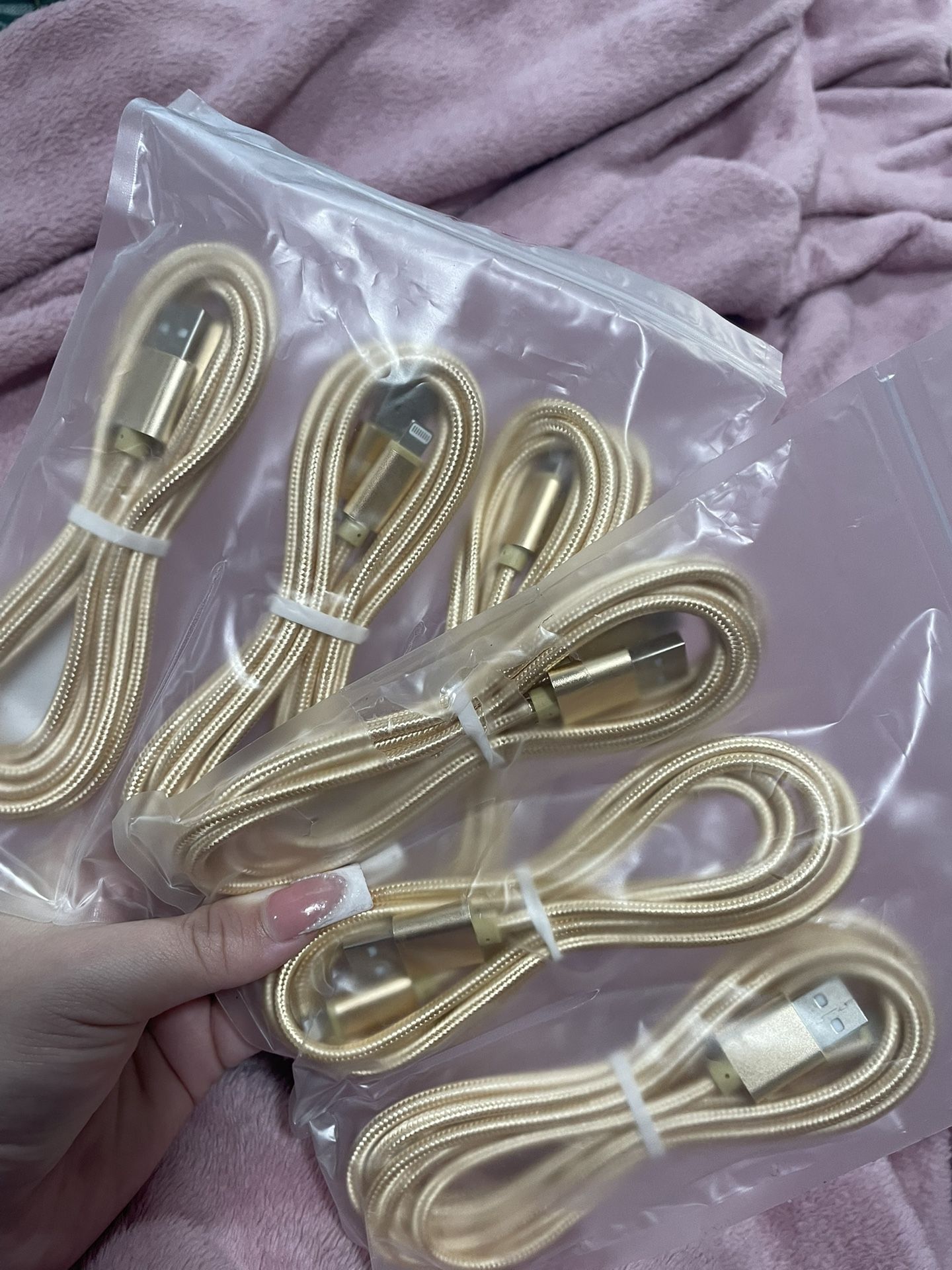 6 Gold Chargers For iPhone