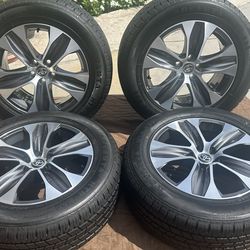 18" TOYOTA WHEELS HIGHLANDER RAV4 TACOMA 5 LUG LEXUS RX 350 RX450 SEMI NEW TIRES