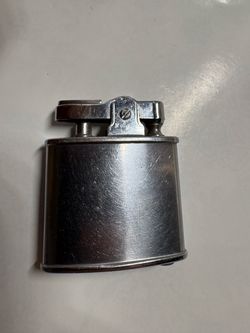 Vintage Ronson Standard Lighter