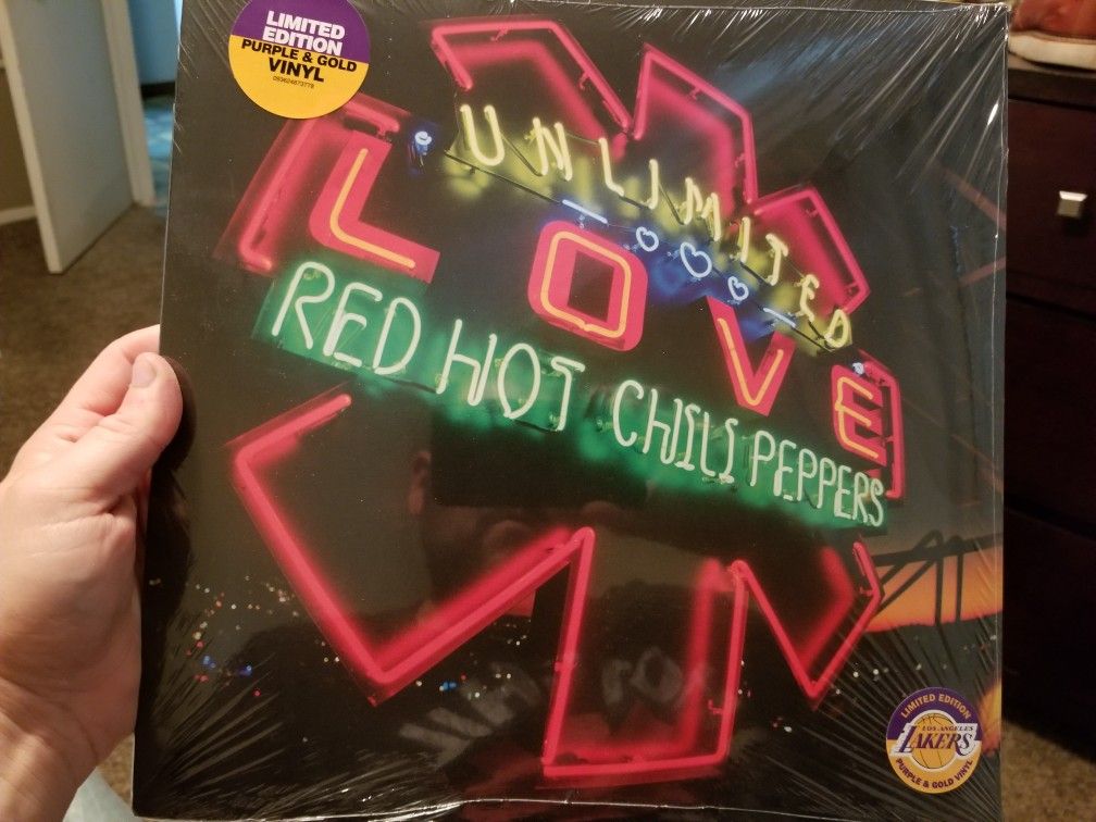 Red Hot Chili Peppers Unlimited Love T Shirt XL Lakers Giveaway 4/3/22 Tee  for Sale in Hazard, CA - OfferUp