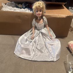 Cinderella Vintage Doll - No Box 