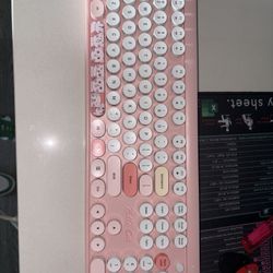 ✨ Pink Hello Kitty Wireless Keyboard & Mouse Set ✨