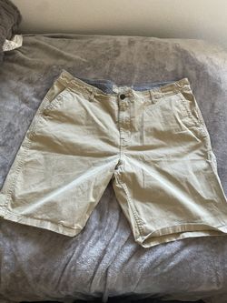 Tan Lucky Brand Men’s Chino Shorts - Size 38 (Classic Fit)