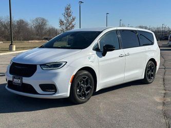 2024 Chrysler Pacifica Hybrid