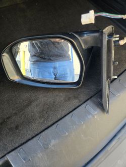 Toyota corolla passanger mirror