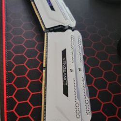 32 GB Corsair Veangeance DDR4 RAM. 3200 MHz