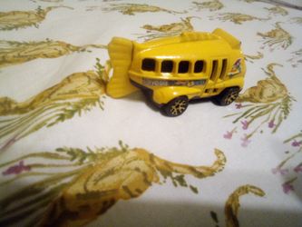 Bass bus