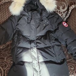Wyndham Parka.  Canada Goose 