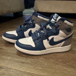 Jordan 1 Retro (3.5Y)