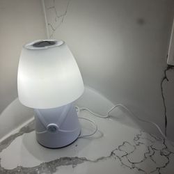 Small Lamp Light  Changes Color 