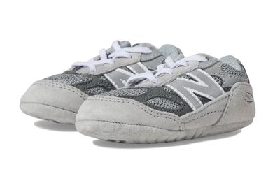 New Balance Kids 990v6 Infants Size USkids 1 Grey Medium Moyen