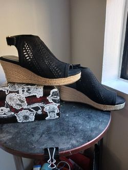 Black Wedges 7.5