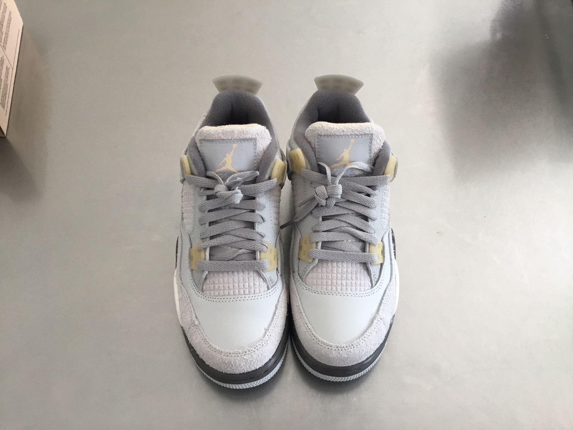 Kid's Air Jordan Retro size 5Y (size Women's)