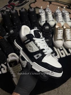 LV Trainers Size 10