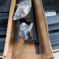 Deluxe Queen Bed frame W/wheels & Center Support 