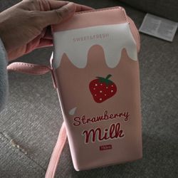 Strawberry Milk Purse 