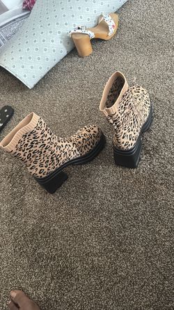 new shoes 42