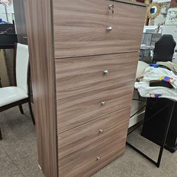 Brand New Fully Assembled Jumbo Fried Wore Chest Including Top Lock