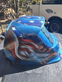 !!  Welding  Helmet Missing   A Knob Firm Price  Serious  Buyers only