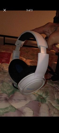 Binnune Over-Ear Gaming Headphones