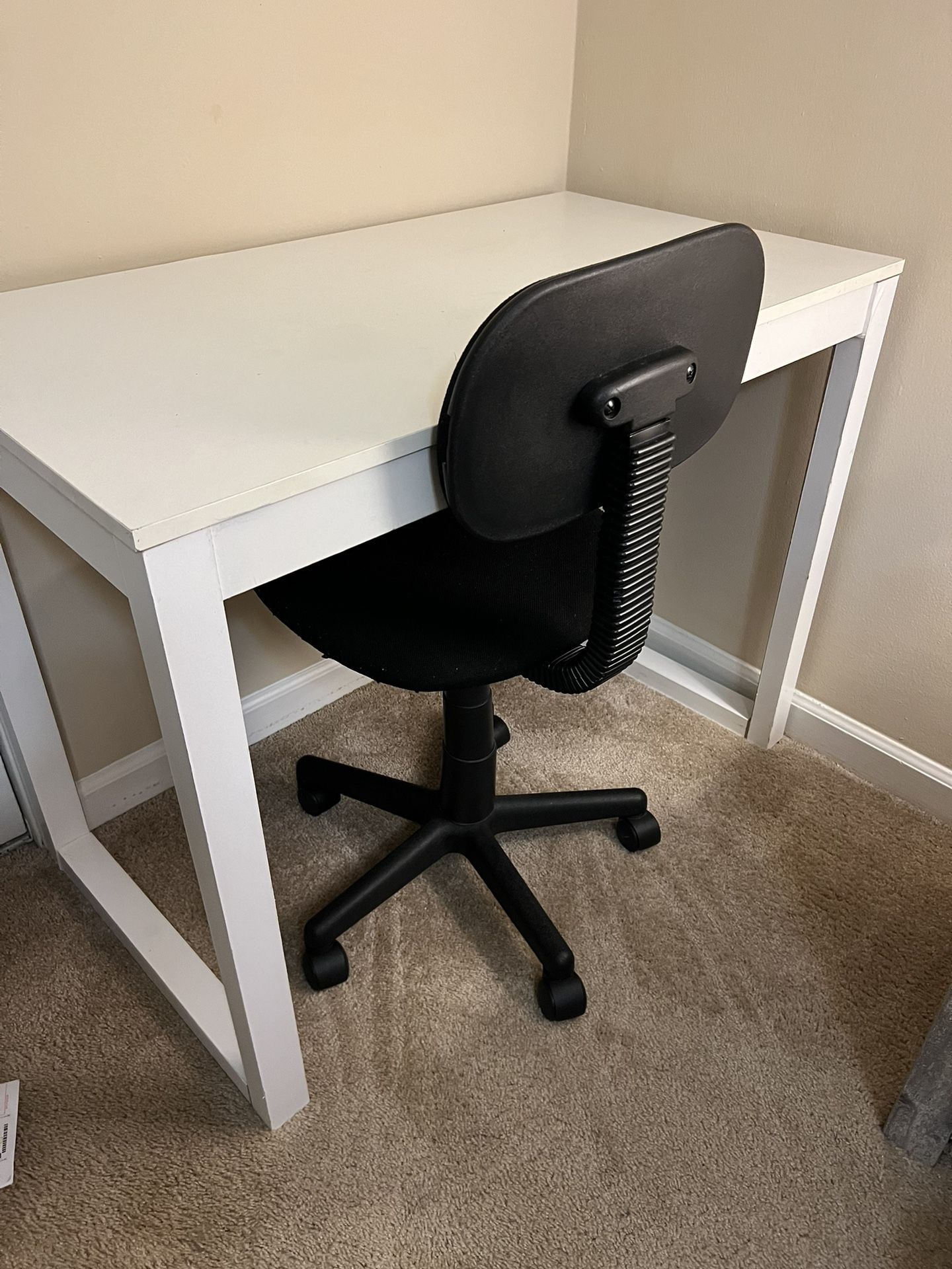 Desk With Chair For $25